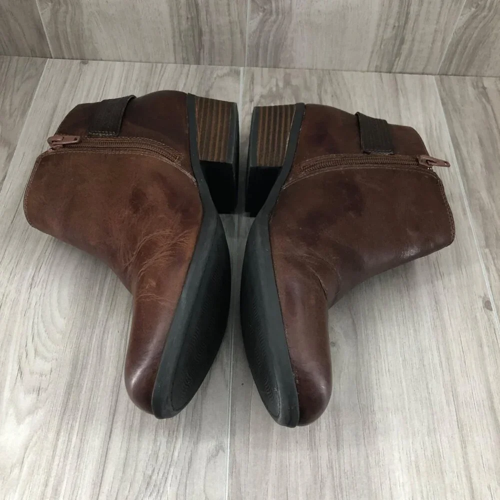 Clarks Ankle Boots Womens 10M Brown Leather Zip Booties